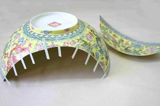 Fragmente mit vorbereiteten Klebestreifen 